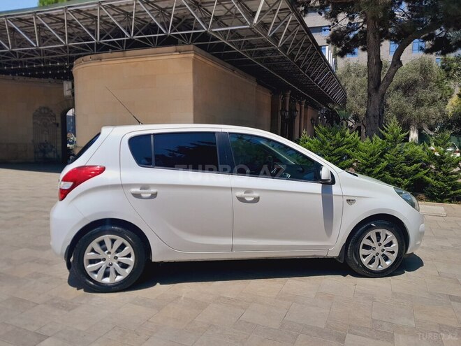 Hyundai i20 2012, 211,250 km - 1.4 l - Bakı