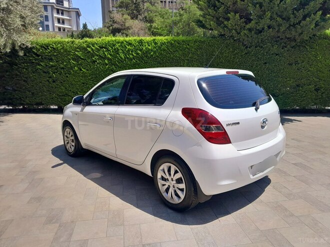 Hyundai i20 2012, 211,250 km - 1.4 l - Bakı