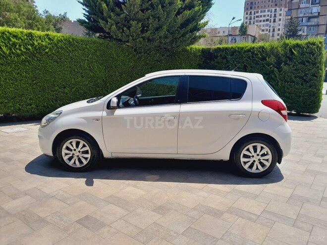 Hyundai i20 2012, 211,250 km - 1.4 l - Bakı