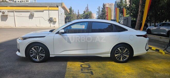 Changan Qiyuan A05 2024, 40,000 km - 1.5 л - Bakı