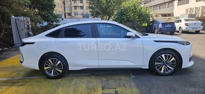 Changan Qiyuan A05 2024, 40,000 km - 1.5 л - Bakı