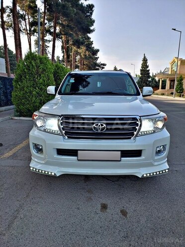 Toyota Land Cruiser 2011, 115,000 km - 4.0 л - Salyan