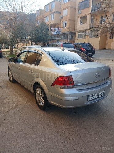 Opel Astra 2012, 255,000 km - 1.8 l - Bakı