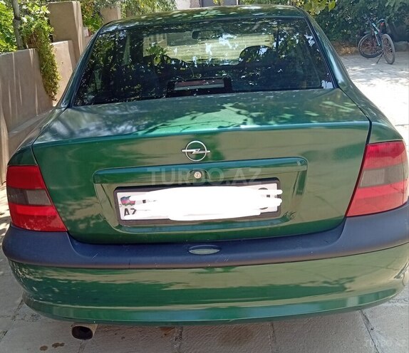 Opel Vectra 1996, 250,000 km - 2.0 l - Hacıqabul