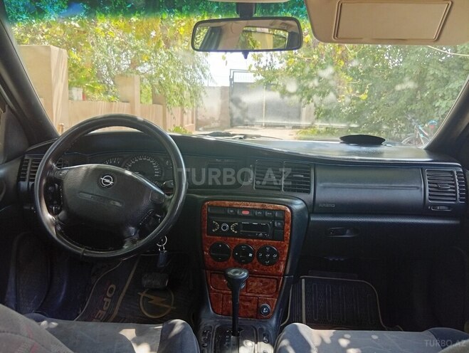 Opel Vectra 1996, 250,000 km - 2.0 l - Hacıqabul
