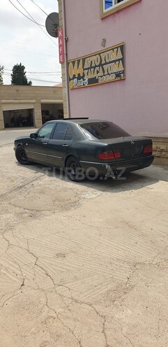 Mercedes E 280 1996, 352,842 km - 2.8 l - Cəlilabad