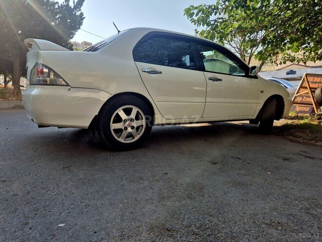 Mitsubishi Lancer 2006, 230,000 km - 1.6 l - Bakı
