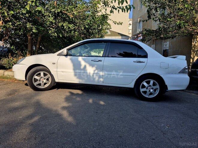 Mitsubishi Lancer 2006, 230,000 km - 1.6 l - Bakı