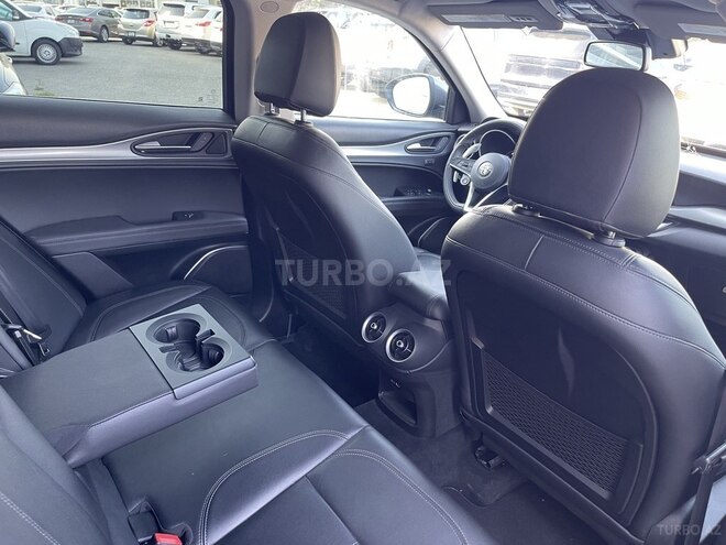 Alfa Romeo Stelvio 2017, 50,000 km - 2.0 l - Bakı