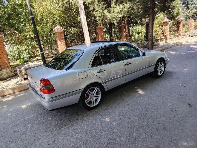 Mercedes C 220 1995, 375,000 km - 2.2 l - Masallı