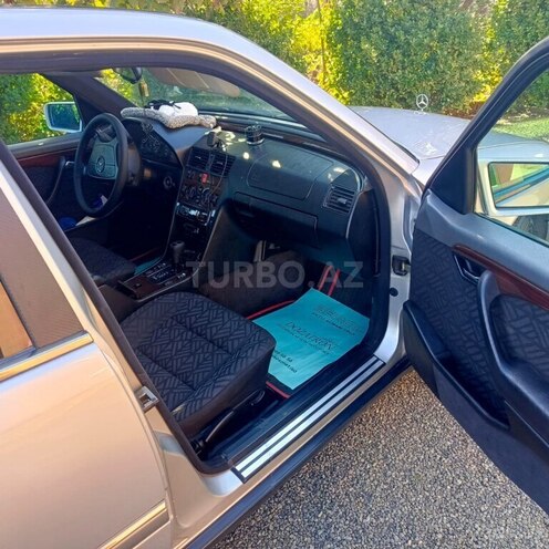 Mercedes C 220 1995, 375,000 km - 2.2 l - Masallı