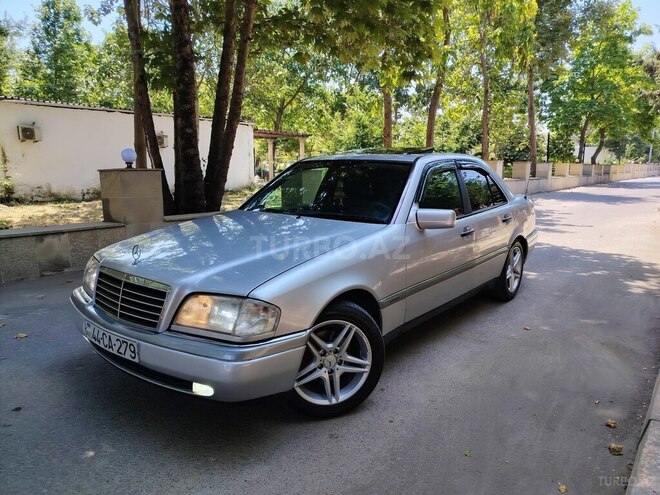 Mercedes C 220 1995, 375,000 km - 2.2 l - Masallı