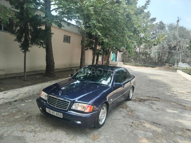 Mercedes C 180 1998, 385,768 km - 1.8 l - Yevlax