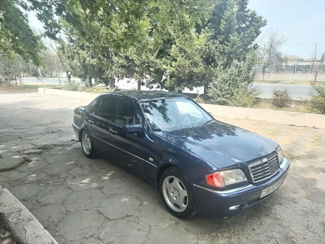 Mercedes C 180 1998, 385,768 km - 1.8 l - Yevlax