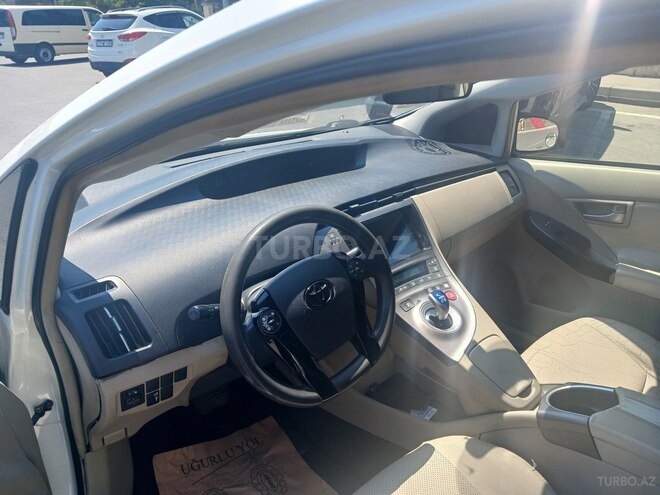 Toyota Prius 2013, 223,000 km - 1.8 л - Bakı