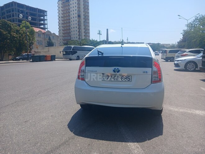 Toyota Prius 2013, 223,000 km - 1.8 л - Bakı