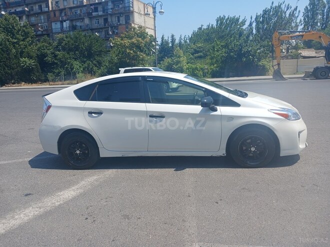 Toyota Prius 2013, 223,000 km - 1.8 л - Bakı