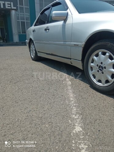 Mercedes C 220 d 1996, 364,523 km - 2.2 л - Qazax