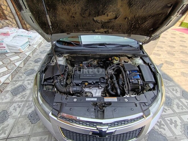Chevrolet Cruze 2011, 321,771 km - 1.4 l - Gəncə
