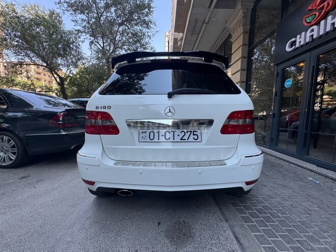 Mercedes B 180 2010, 119,647 km - 1.7 л - Bakı