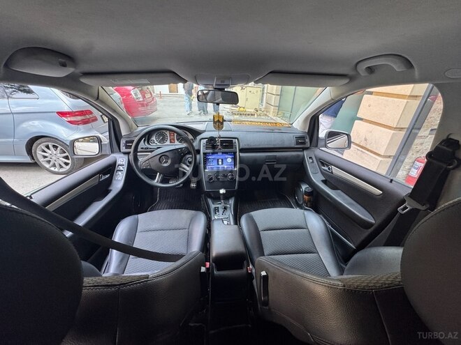 Mercedes B 180 2010, 119,647 km - 1.7 л - Bakı