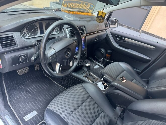 Mercedes B 180 2010, 119,647 km - 1.7 л - Bakı
