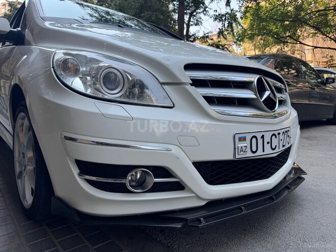 Mercedes B 180 2010, 119,647 km - 1.7 л - Bakı