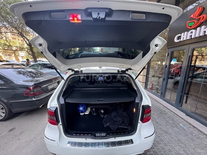Mercedes B 180 2010, 119,647 km - 1.7 л - Bakı