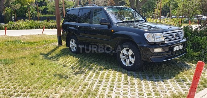 Toyota Land Cruiser-2