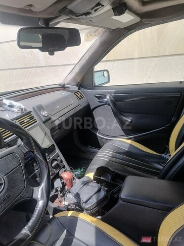 Mercedes C 220 d 1996, 418,211 km - 2.2 l - Bakı