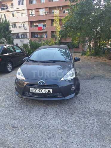 Toyota Prius C 2013, 258,000 km - 1.5 l - Bakı