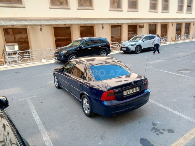Opel Vectra 1999, 312,000 km - 2.0 l - Sumqayıt