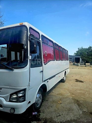 Isuzu NP 37 2010, 500,000 km - 4.4 l - Sumqayıt