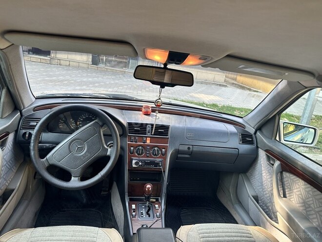 Mercedes C 180 1995, 410,000 km - 1.8 l - Gəncə