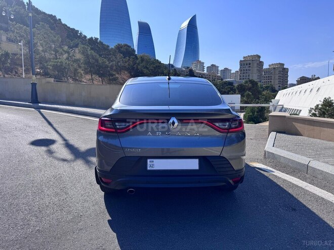 Renault  2021, 136,000 km - 1.6 l - Bakı