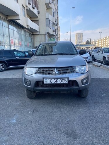Mitsubishi L200 2015, 123,971 km - 2.5 l - Bakı