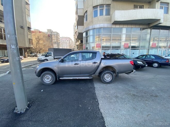 Mitsubishi L200 2015, 123,971 km - 2.5 l - Bakı