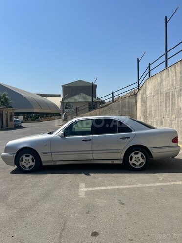 Mercedes E 230 1995, 300,000 km - 2.3 l - Bakı