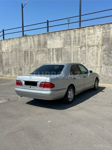 Mercedes E 230 1995, 300,000 km - 2.3 l - Bakı