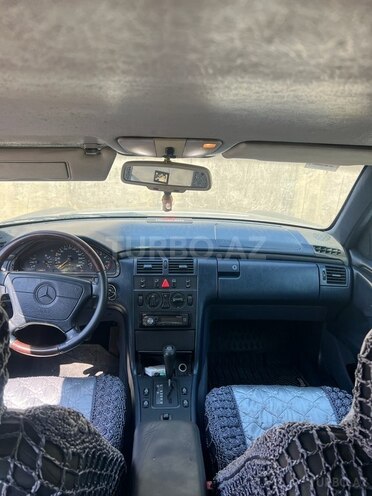Mercedes E 230 1995, 300,000 km - 2.3 l - Bakı