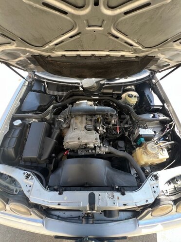 Mercedes E 230 1995, 300,000 km - 2.3 l - Bakı