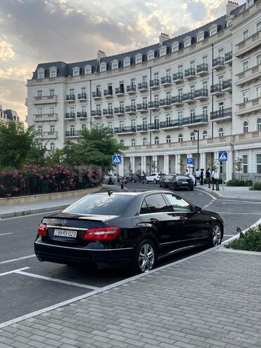 Mercedes E 200 2009, 300,000 km - 1.8 l - Bakı