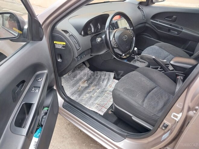 Kia Ceed 2008, 340,000 km - 1.6 л - Tovuz