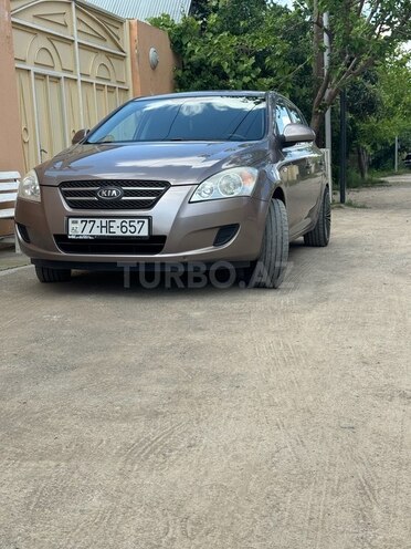 Kia Ceed 2008, 340,000 km - 1.6 л - Tovuz