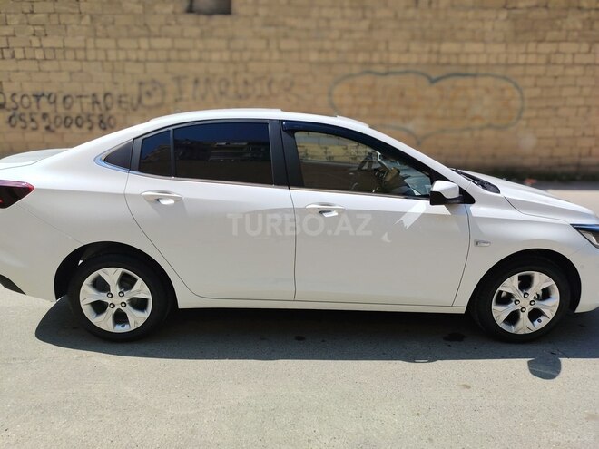 Chevrolet Onix 2024, 12,665 km - 1.2 l - Bakı