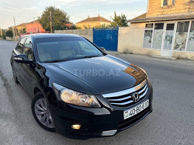 Honda Accord 2011, 196,080 km - 2.4 l - Quba