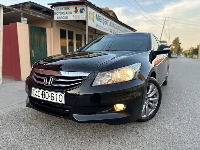Honda Accord 2011, 196,080 km - 2.4 l - Quba