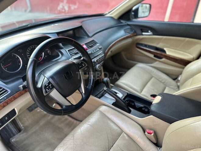 Honda Accord 2011, 196,080 km - 2.4 l - Quba