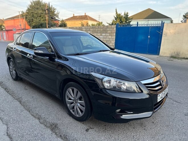 Honda Accord 2011, 196,080 km - 2.4 l - Quba