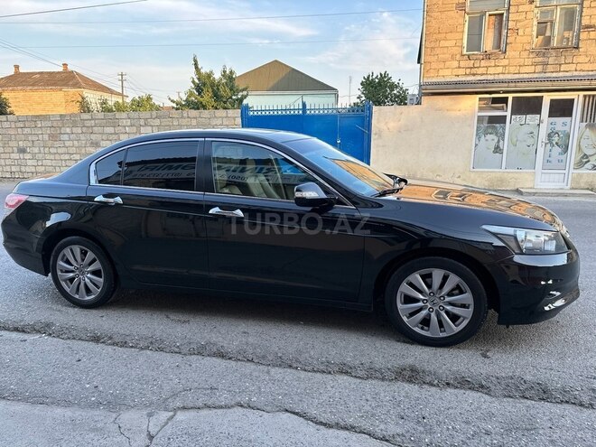 Honda Accord 2011, 196,080 km - 2.4 l - Quba